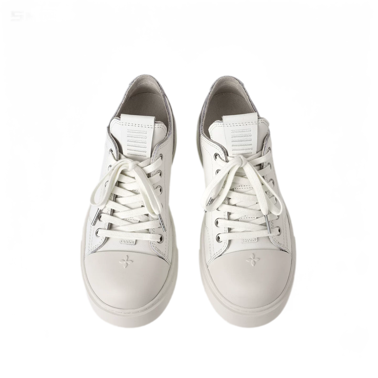 Classic Low-Top Leather Sneakers