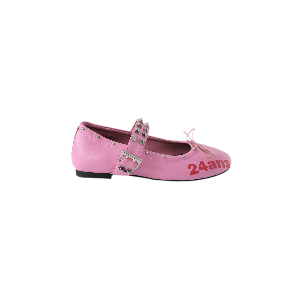 Zapatos Mary Jane con tachuelas de graffiti