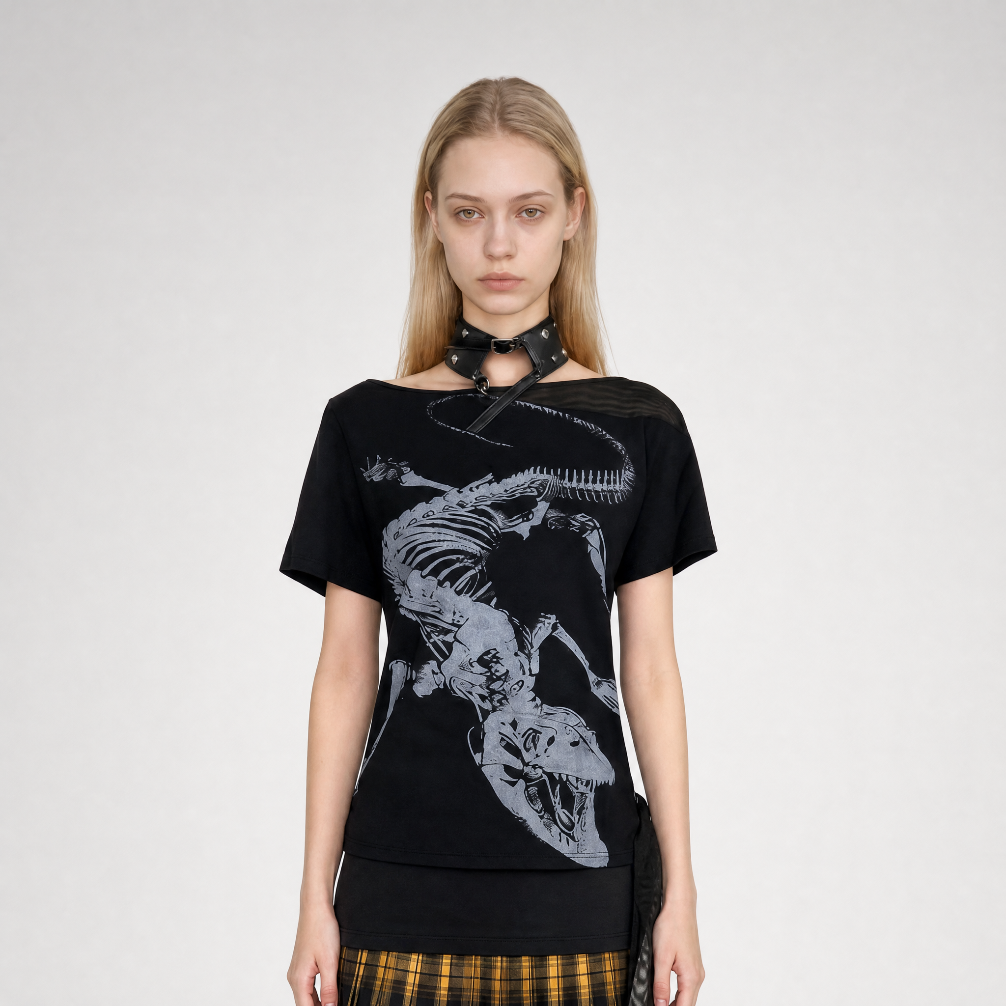 Graphic Fitted Short-Sleeve T-Shirt