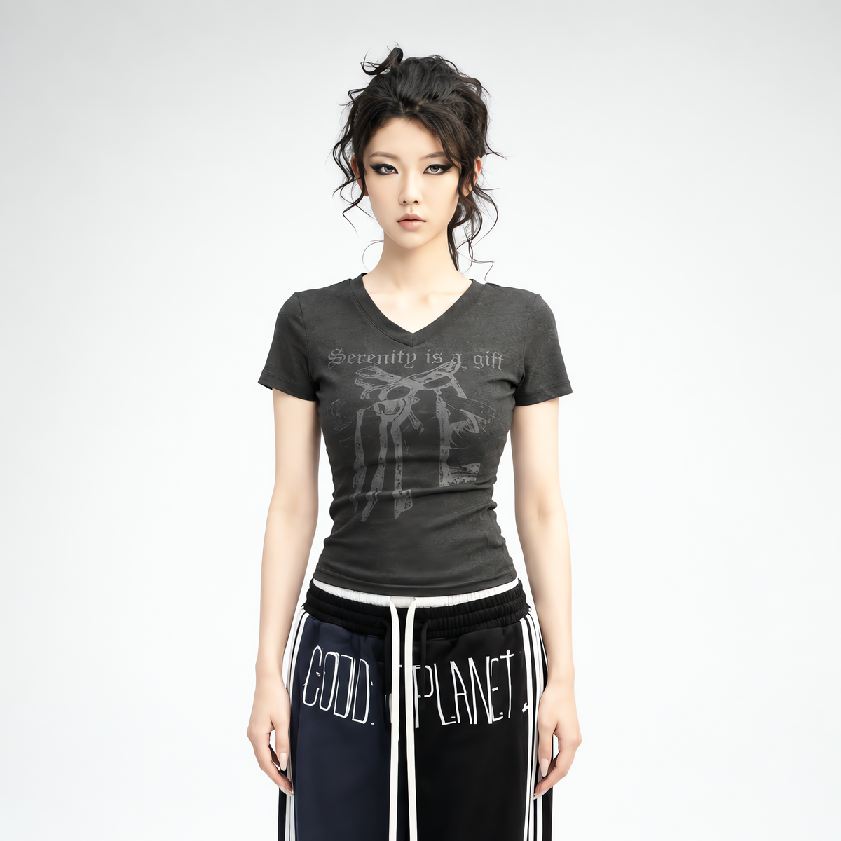 Printed Slim Fit V-Neck T-Shirt
