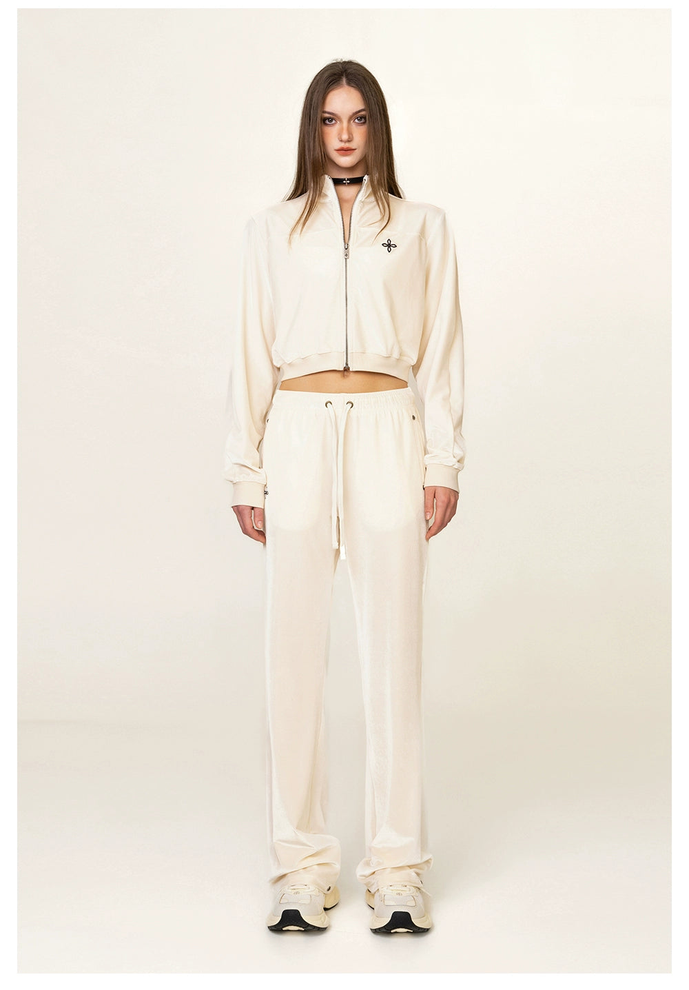 Compass Rove Stray Velvet Training Jacket & Trounsers Set - CHINASQUAD