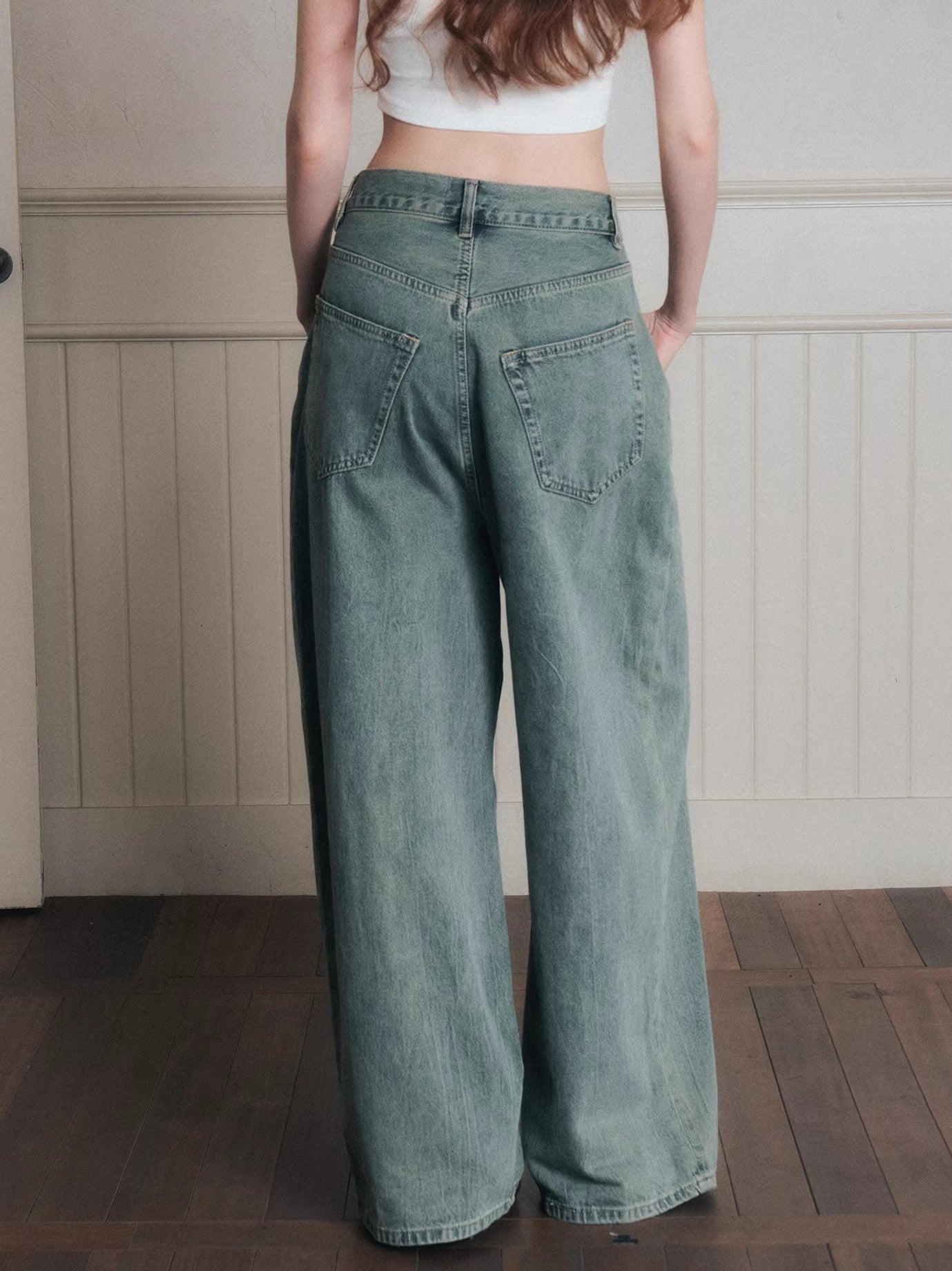 Washed Relaxed Low-Rise Wide-Leg Jeans