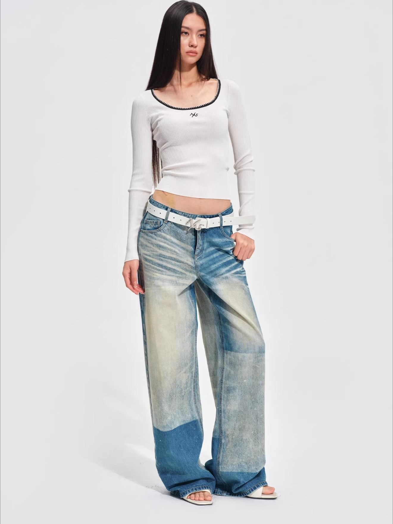 Scoop-Neck Slim-Fit Stretch Knit Top