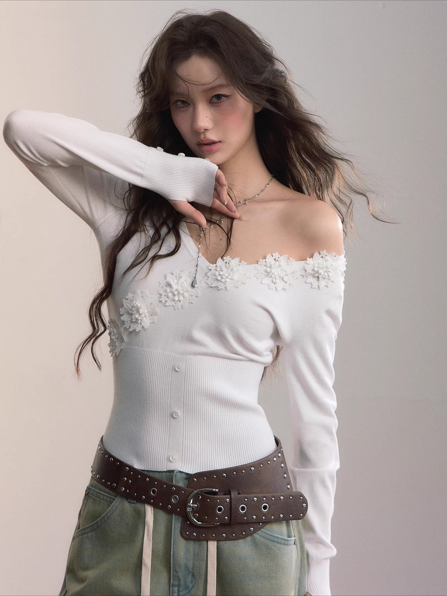3D Floral Appliqué Ribbed Fitted T-Shirt