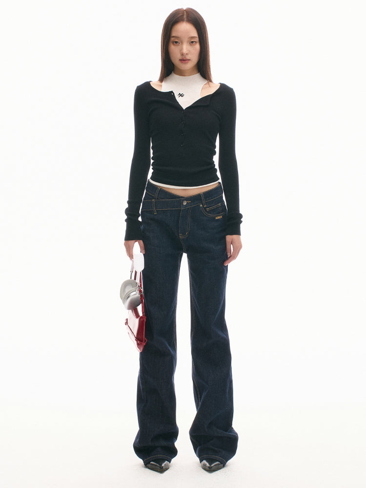 Relaxed-Fit High-Waisted V-Jeans