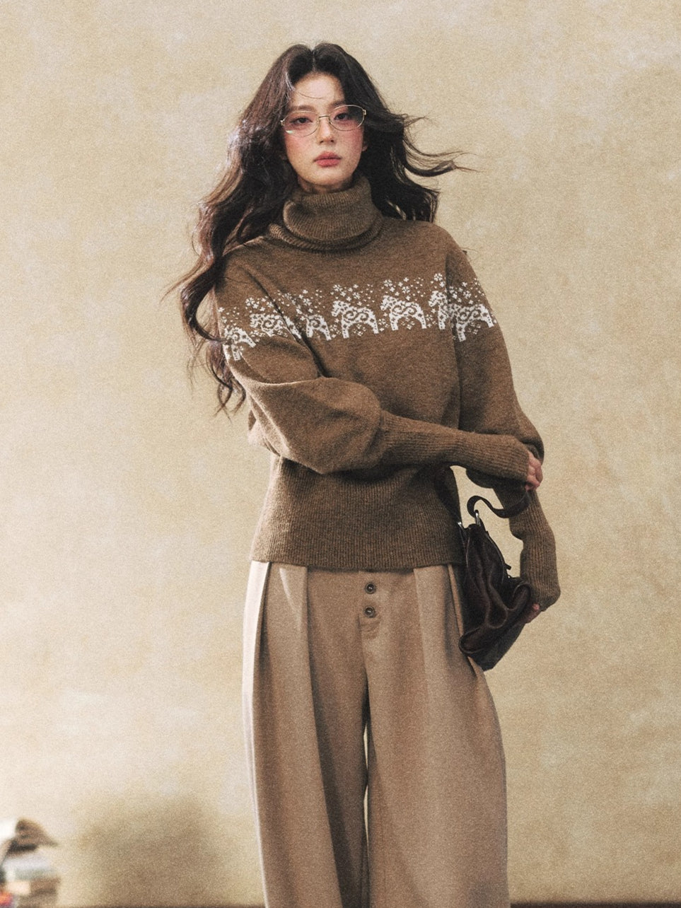 Dual-Tone Knit Turtleneck Sweater