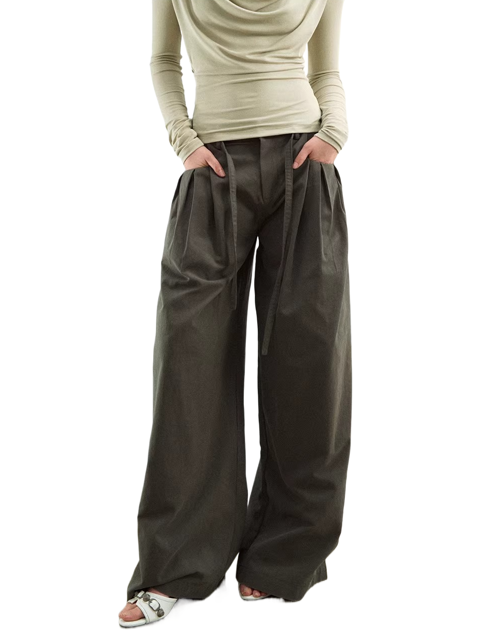 High-Waisted Relaxed Pleated Straight Pants
