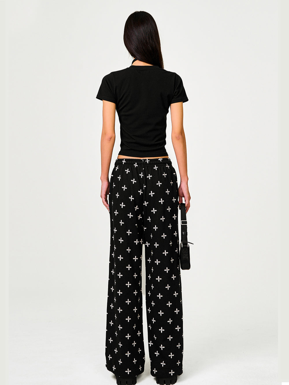 Black &amp; Gray Floral Straigh-Leg Pants