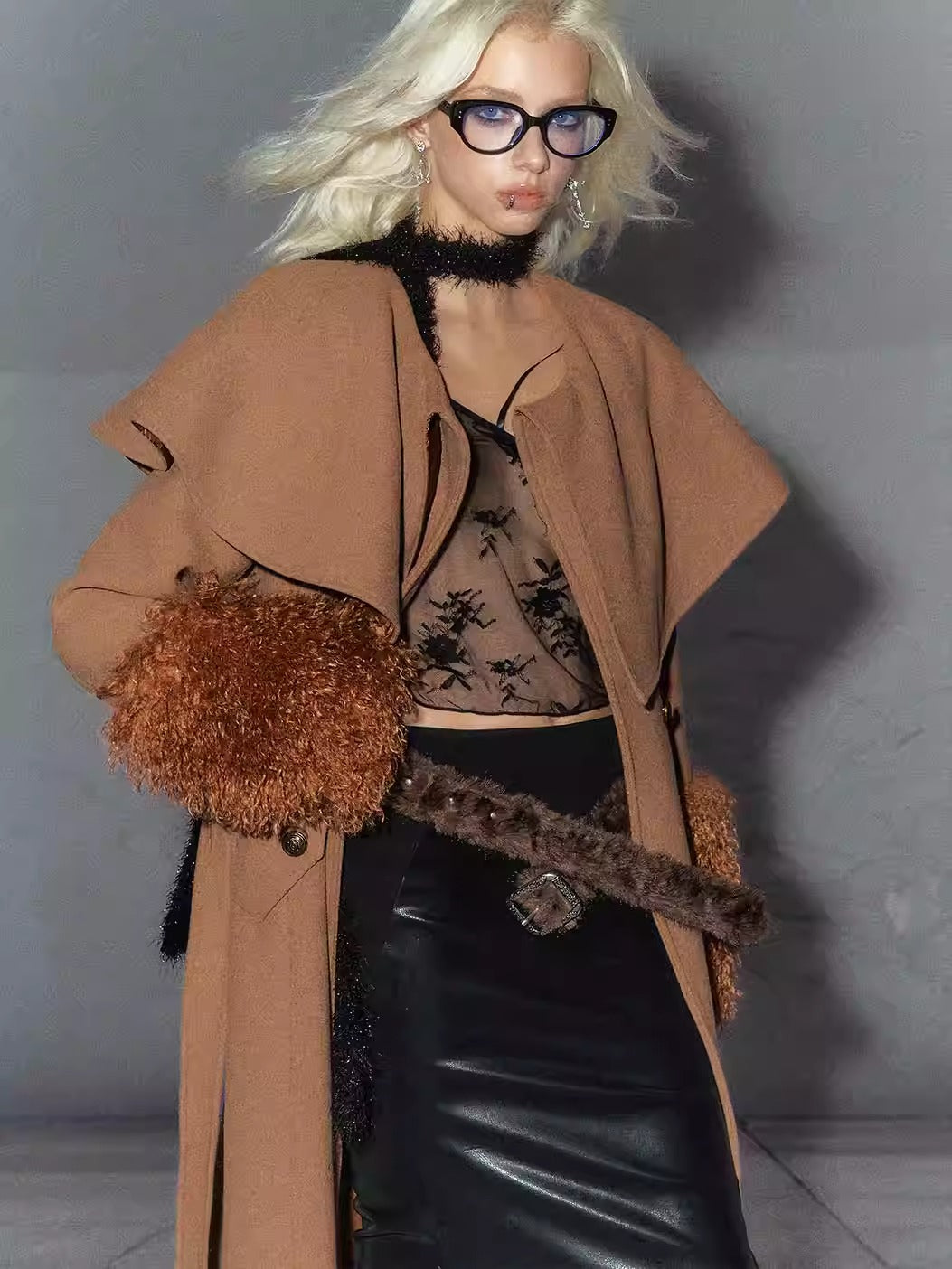 Retro Faux-Fur Waist Belt