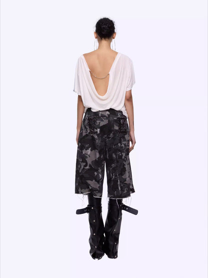 Blend Open-Back Chain Detail Loose T-Shirt