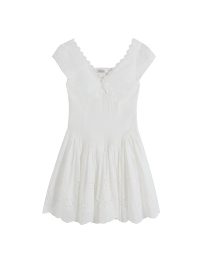 White / M