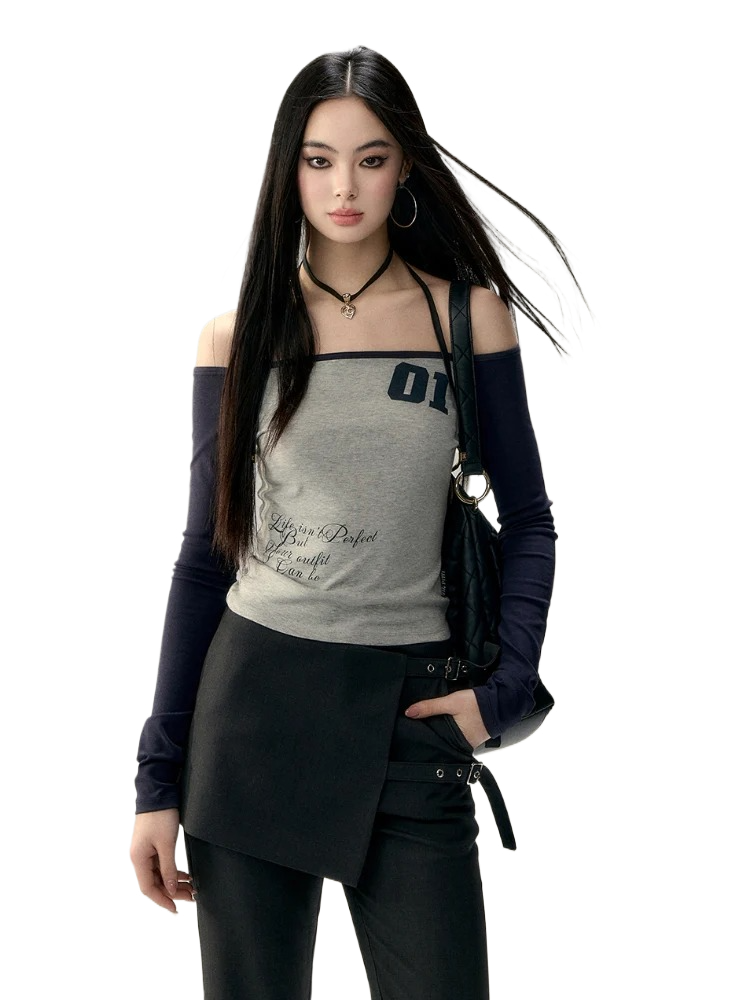 เสื้อยืดทรงเข้ารูปเปิดไหล่พิมพ์ตัวอักษร