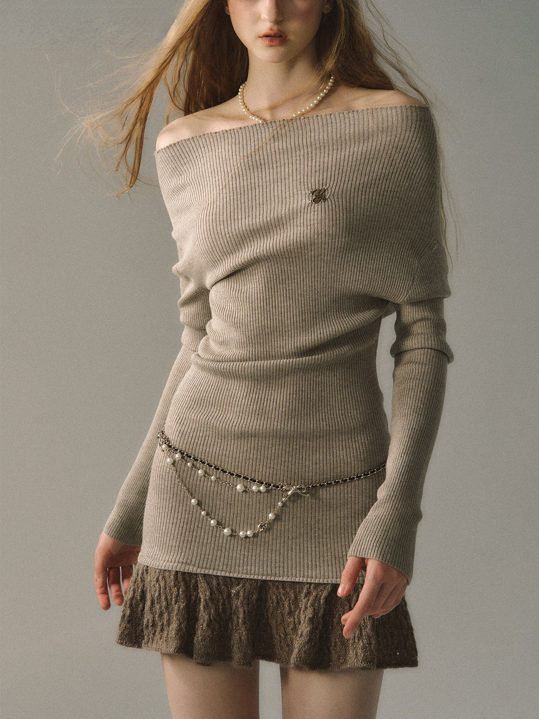 (Final Sale) Khaki &amp; Black Off-shoulder Knitted Mini Dress - CHINASQUAD