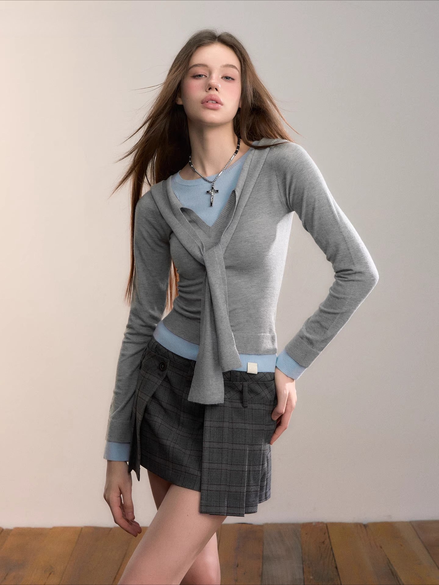 Contrast Hooded Layered Knit Turtleneck