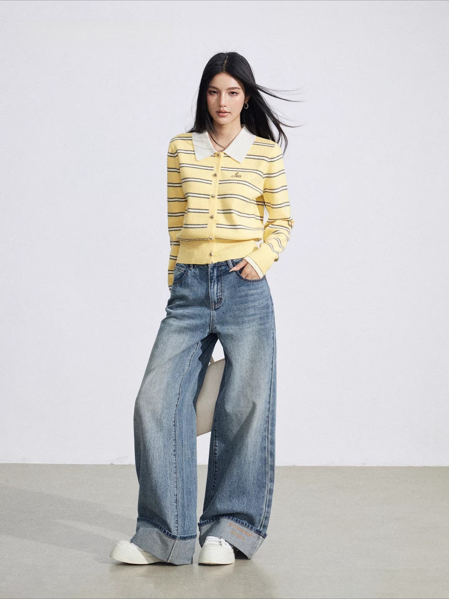 Vintage Wash Embroidered Wide-Leg Jeans