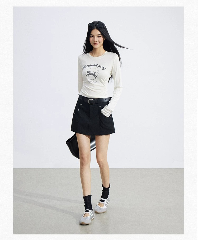 Ice-Silk Lyocell Pony Graphic Fitted T-Shirt