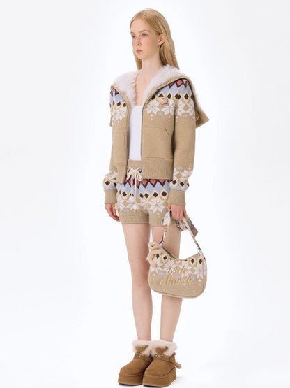 Snowflake Contrast Knit Slim Shorts