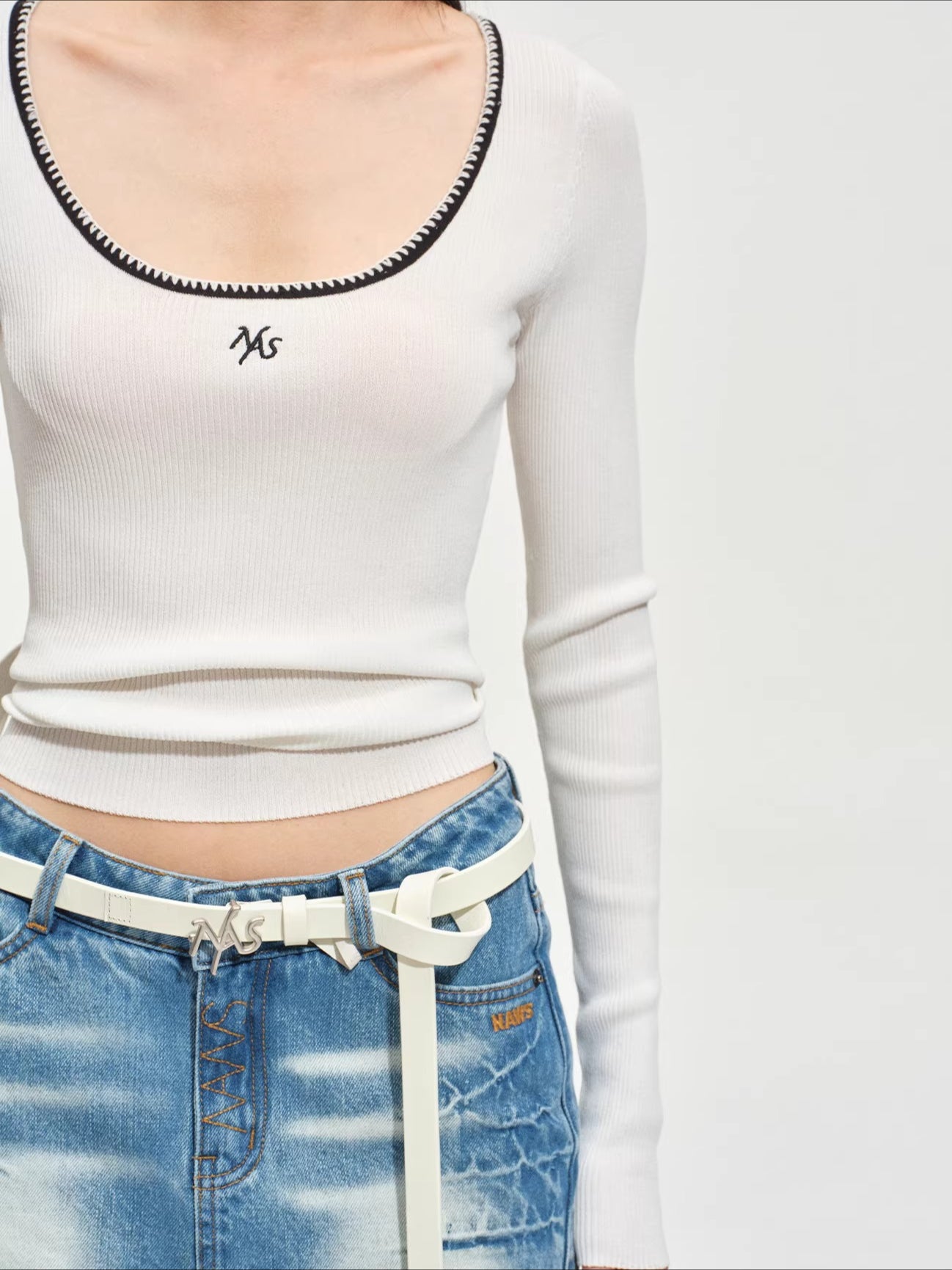 Scoop-Neck Slim-Fit Stretch Knit Top