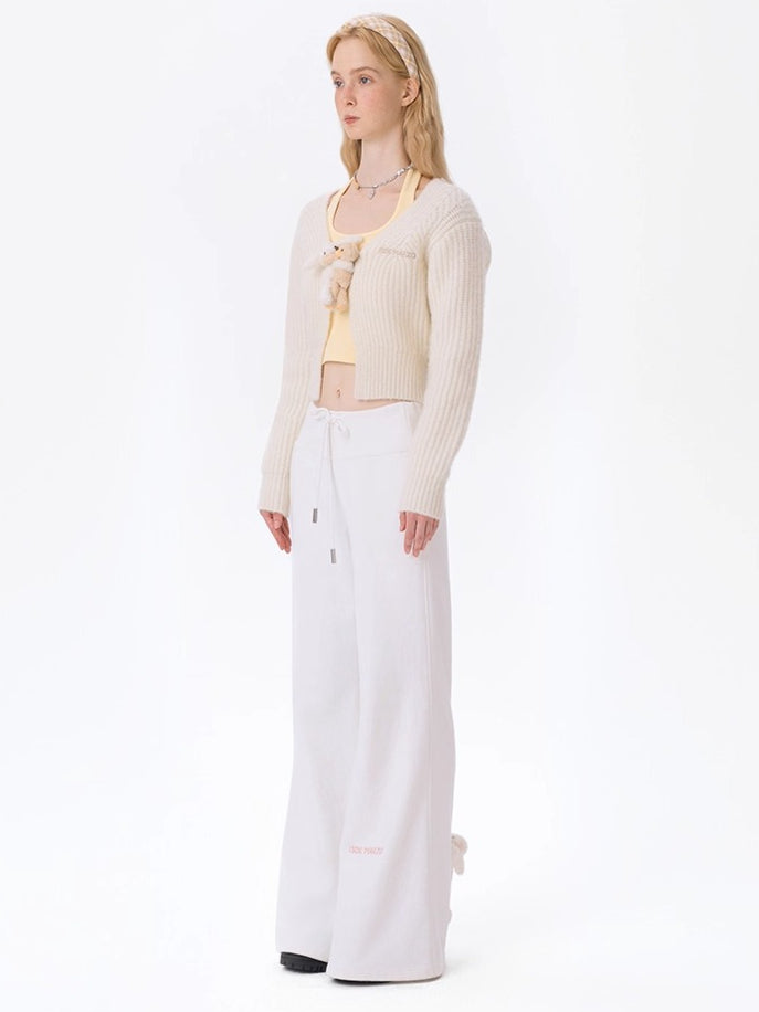 Cuddle-Doll Fitted Knit V-Neck Cardigan