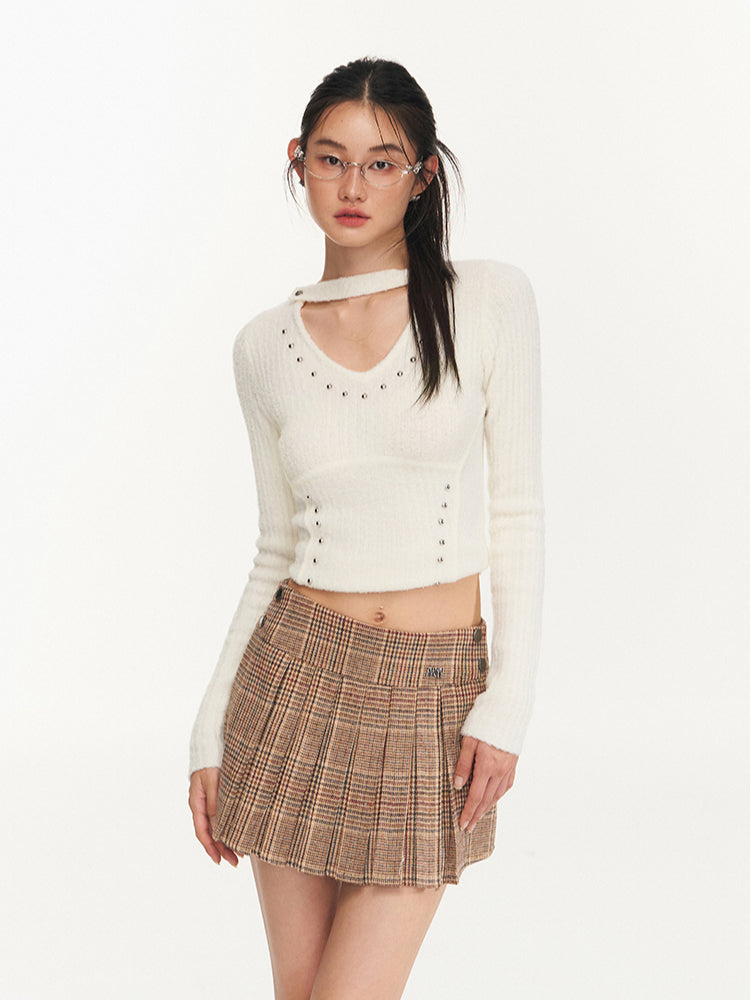 White Studded V-neck Knit Pullover