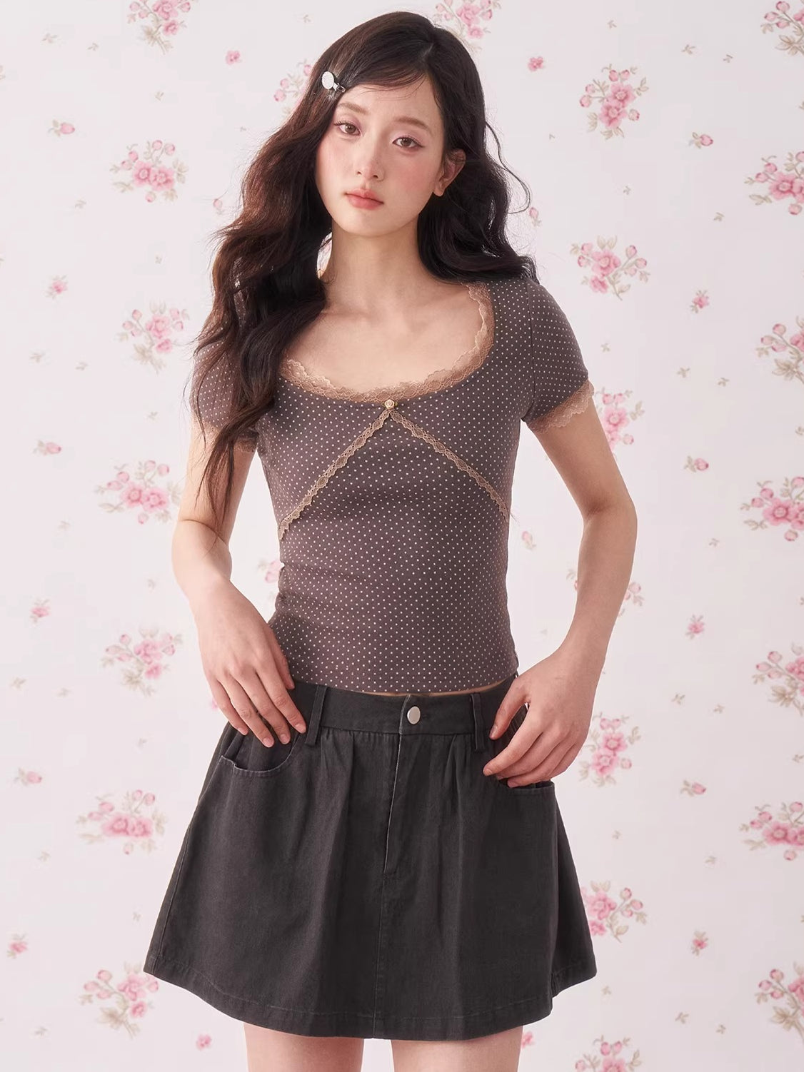 Vintage Lace Square-Neck Fitted T-Shirt