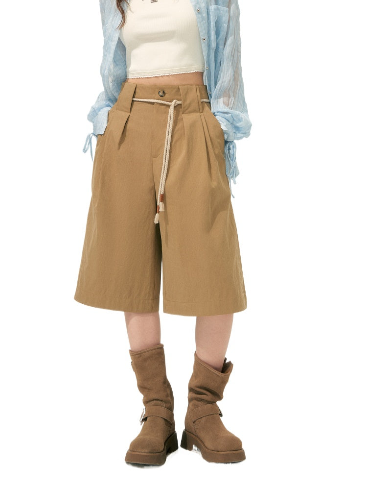 Khaki Simple 3D Pleated Shorts - CHINASQUAD