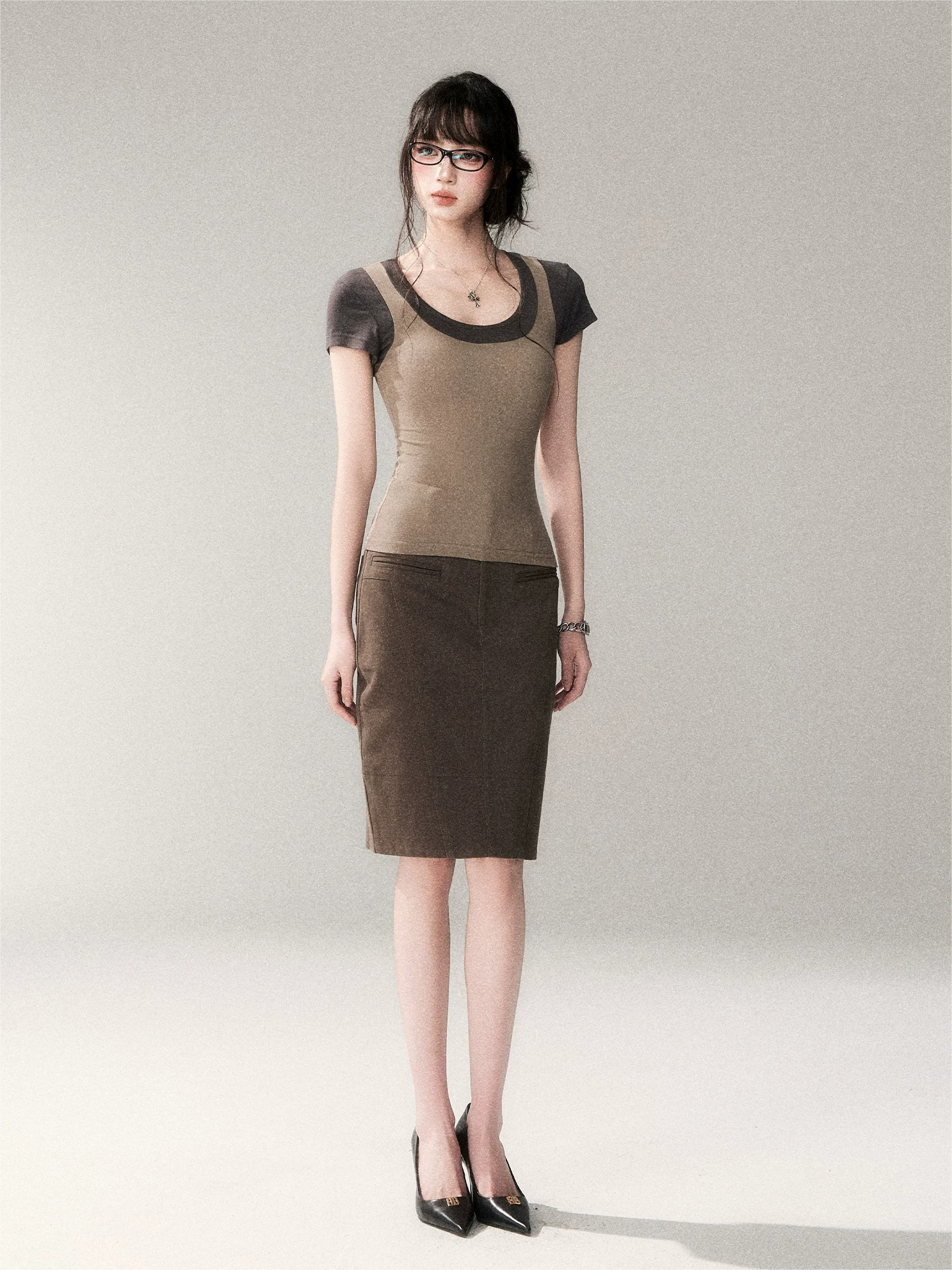 Contrast Trim Fitted Short Sleeve Tee
