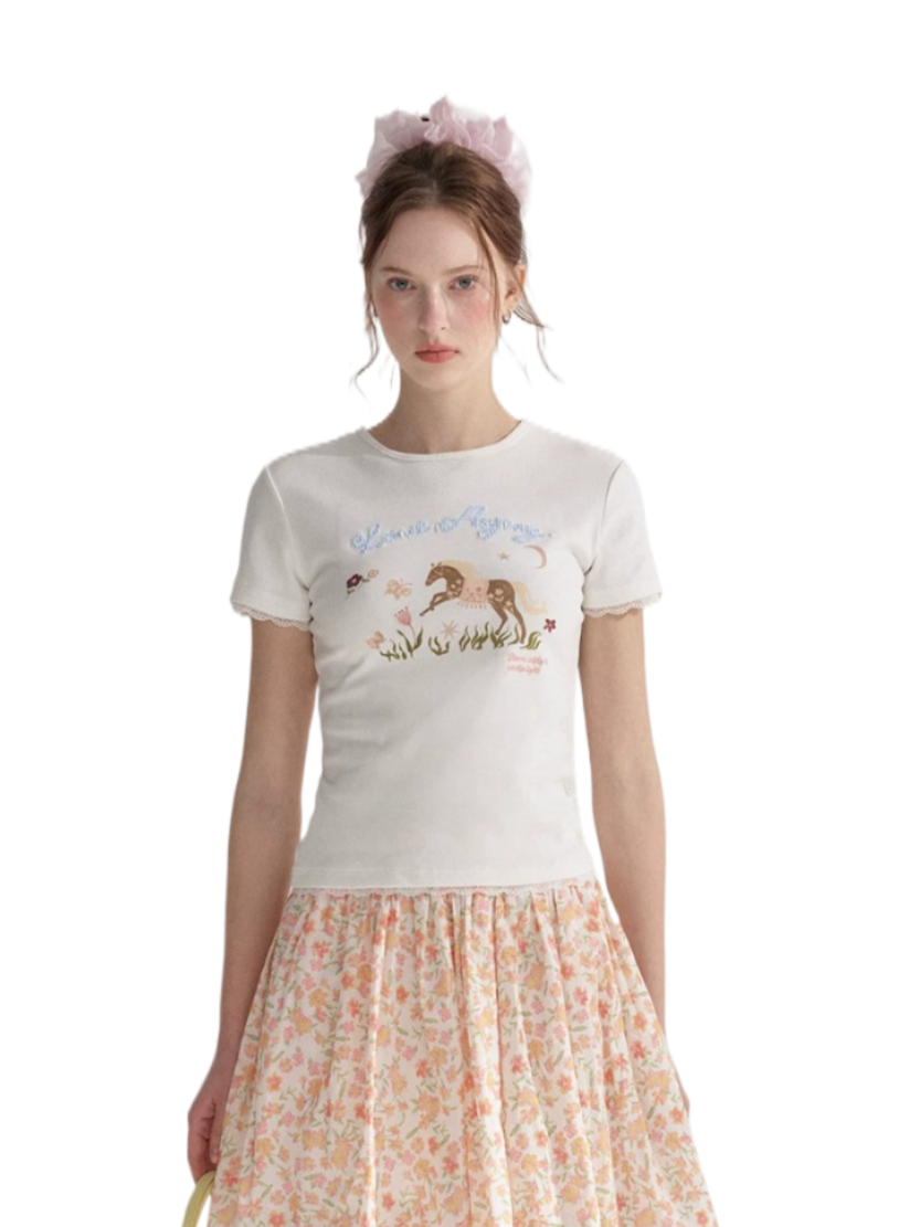 Contrast Lace Trim Embroidered Graphic Slim Fit T-Shirt