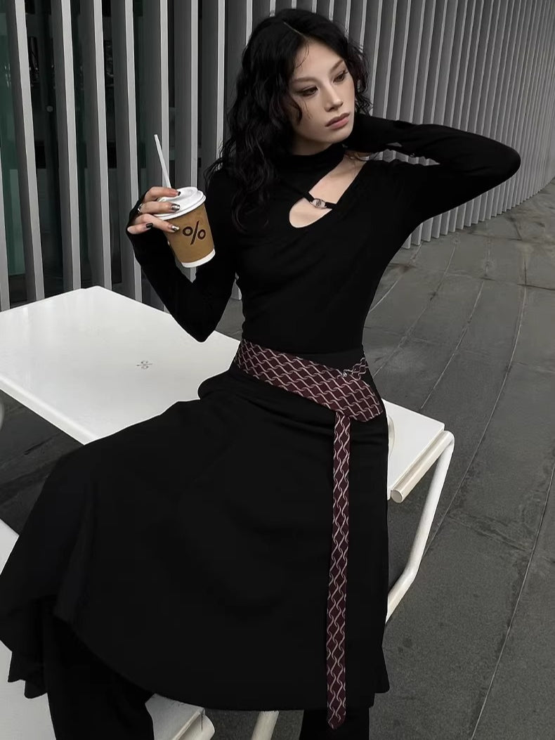 High-Stretch Slimming Micro-Flare Pants