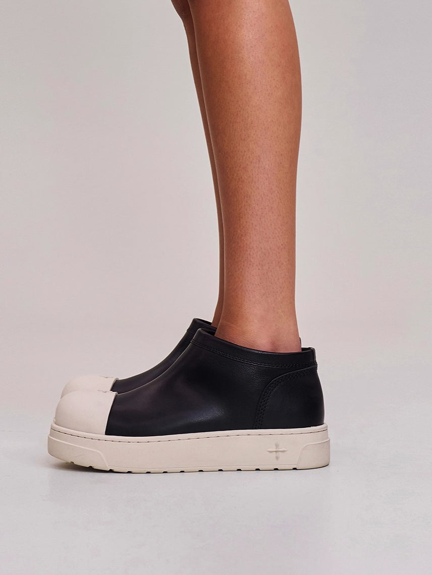 Cross Relic Sherpa Leather Snow Boots