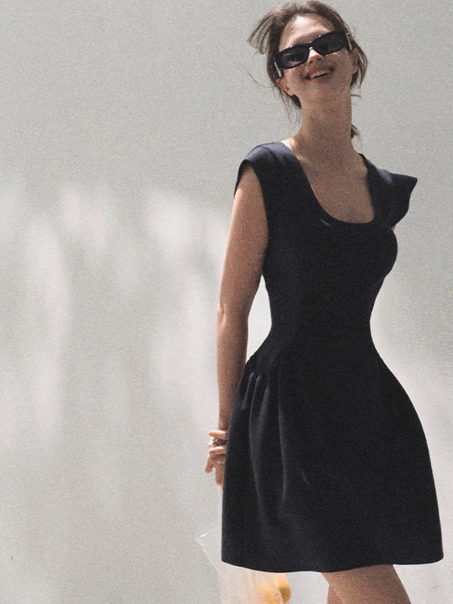 Square Shoulders U-Neck Fitted Dress