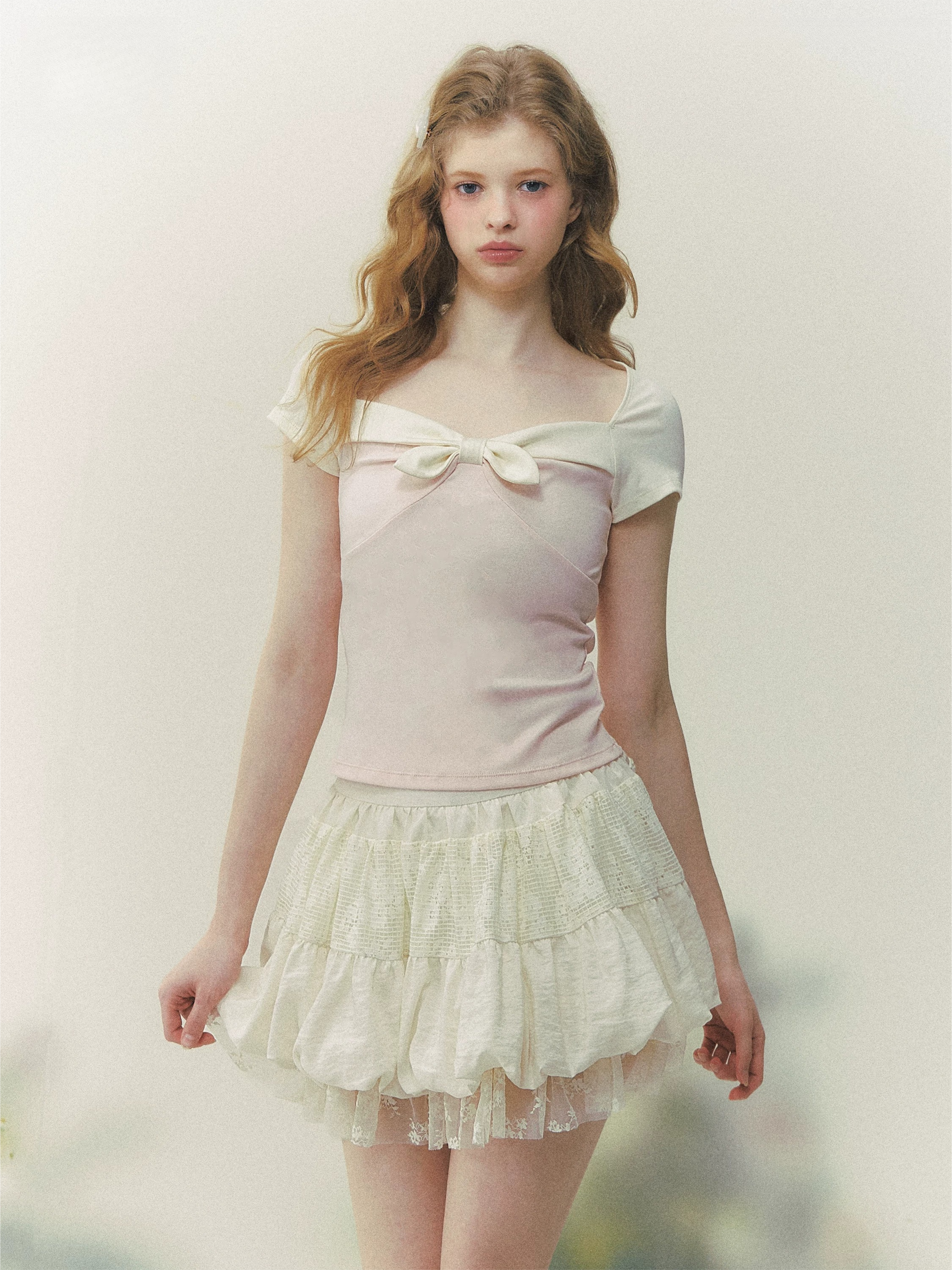 Contrast Bow Square-Neck Fitted Tee