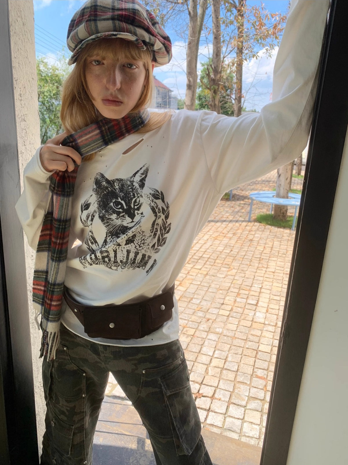 Vintage Cat &amp; Dog Print Distressed Long-Sleeve Tee