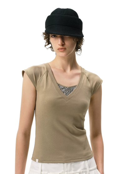 Contrast Leopard Insert V-Neck Cap Sleeve T-Shirt