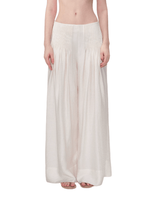 S / White
