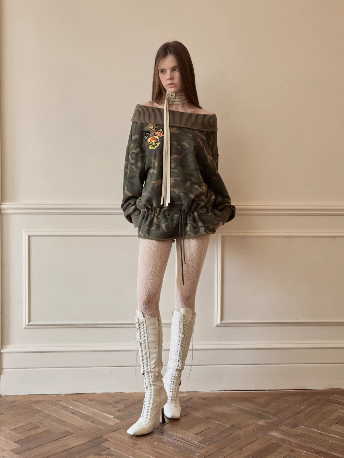 Camo Contrast Bone Embroidery Cotton Sweat Shorts