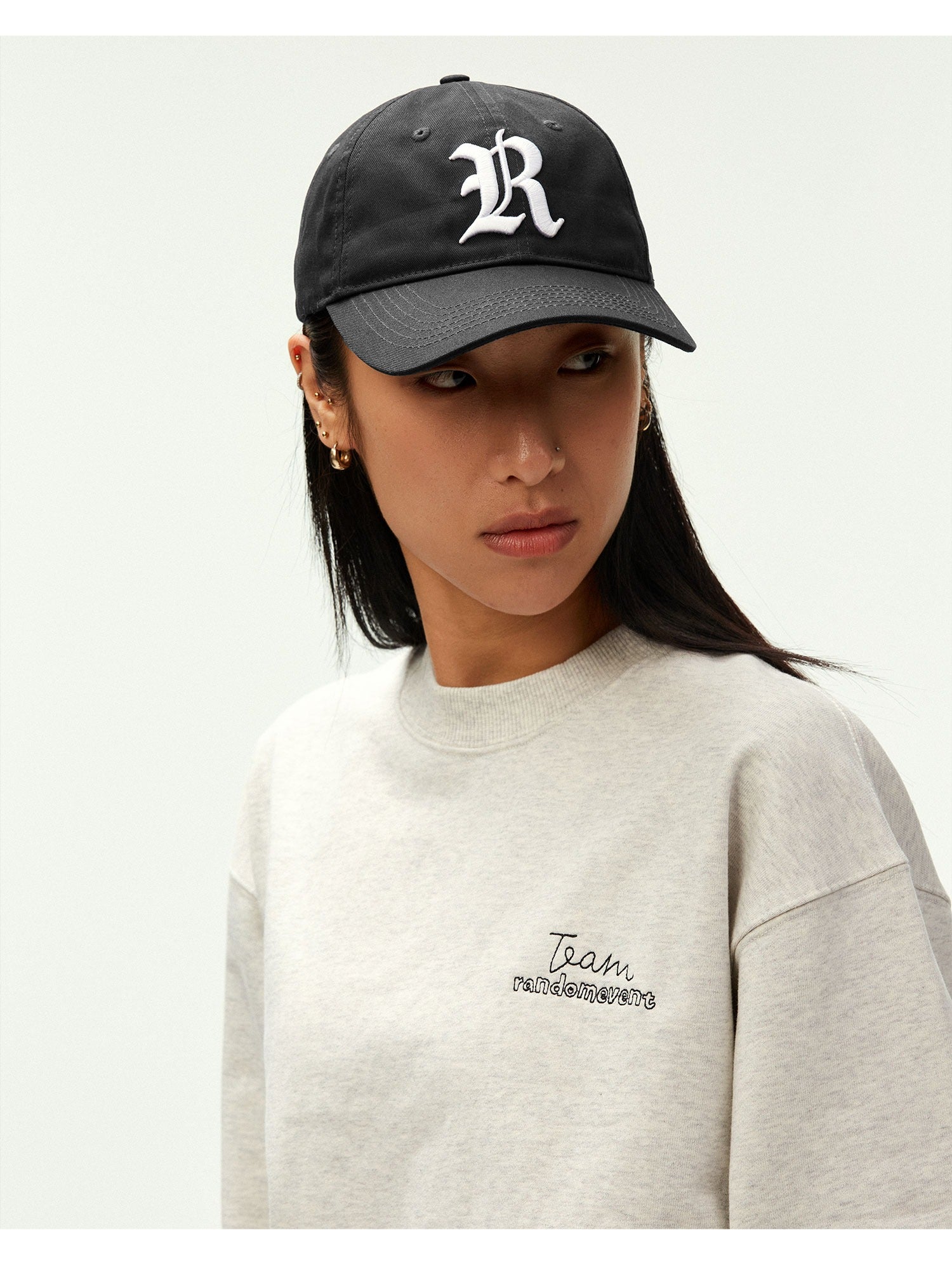 Retro R Embroidered Curved Brim Baseball Cap