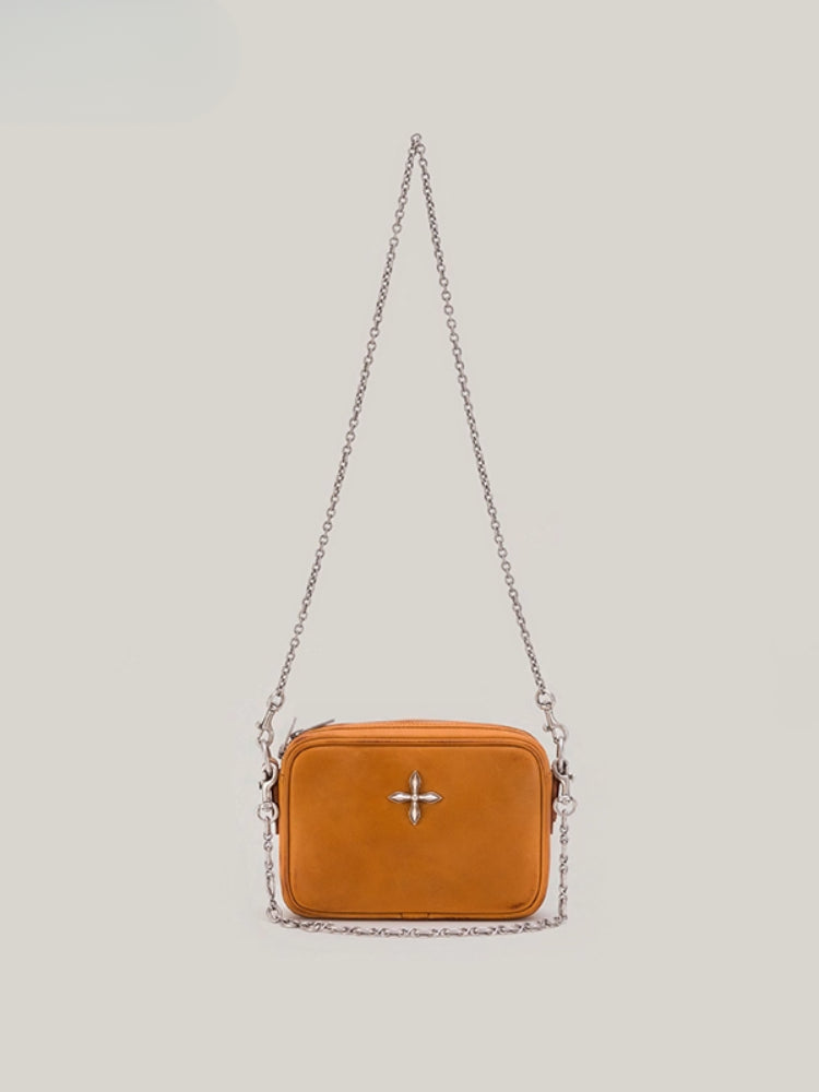 Compass Badge Patina Leather Shoulder Bag Medium Caramel Patina