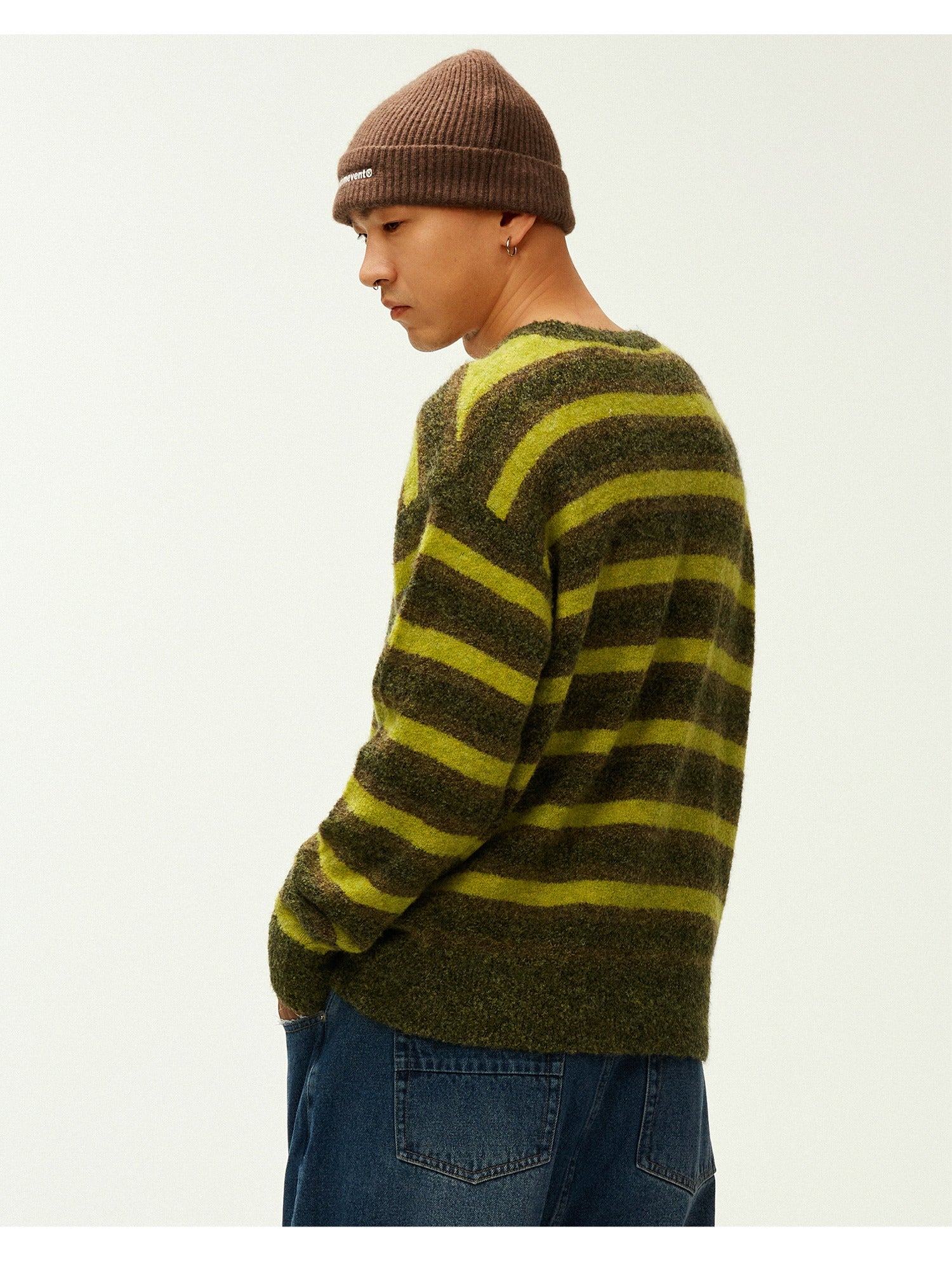 Contrast Stripe Embroidered Knit Sweater