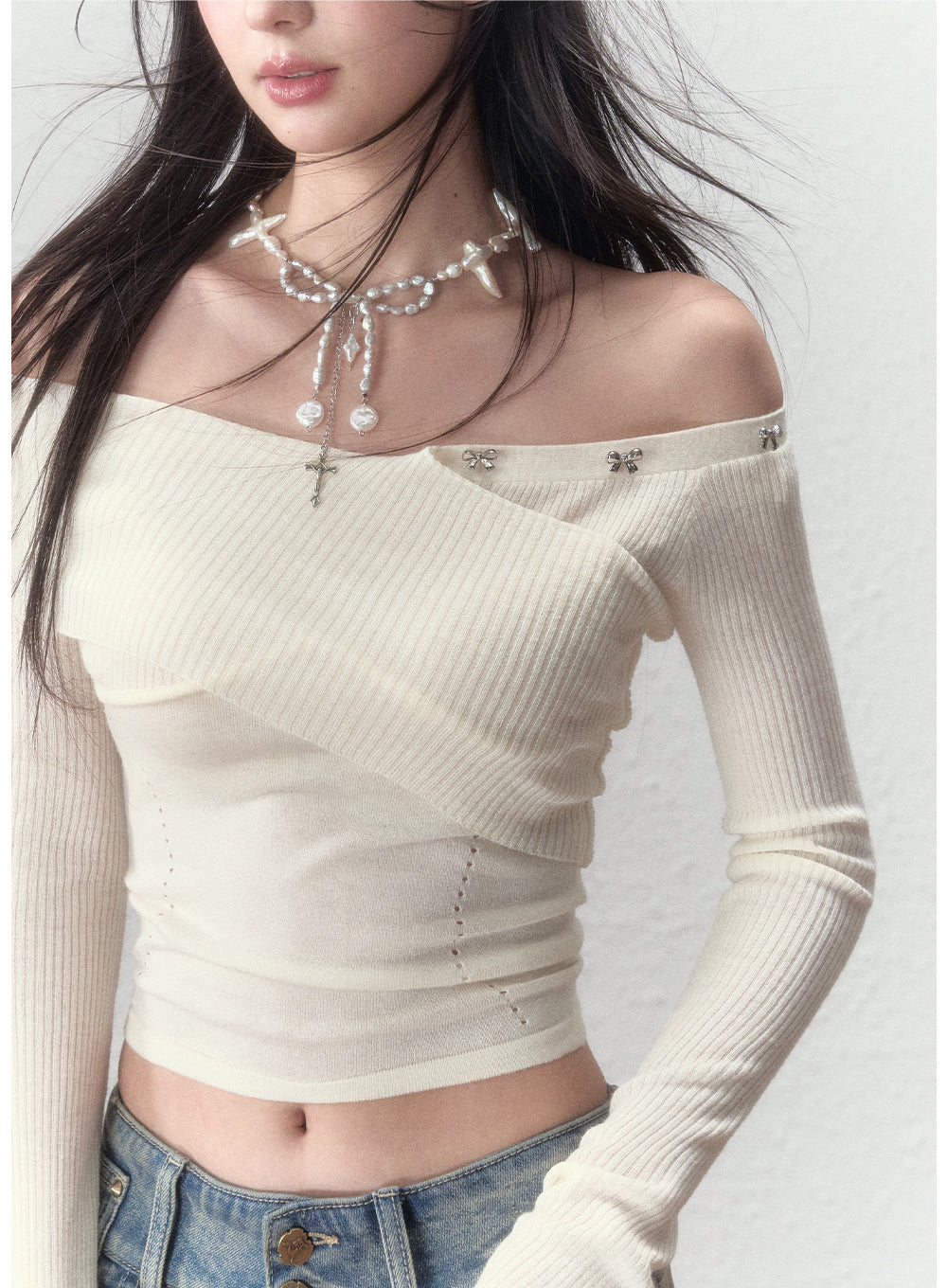 Wringkle Choker Slim Knitted Top - CHINASQUAD