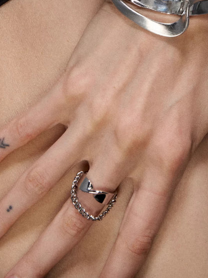 Minimalist Möbius Line Open Ring