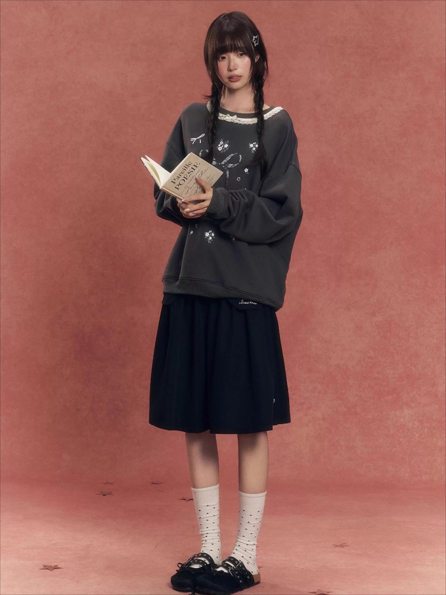 Vintage Lace-Trim Loose Sweatshirt