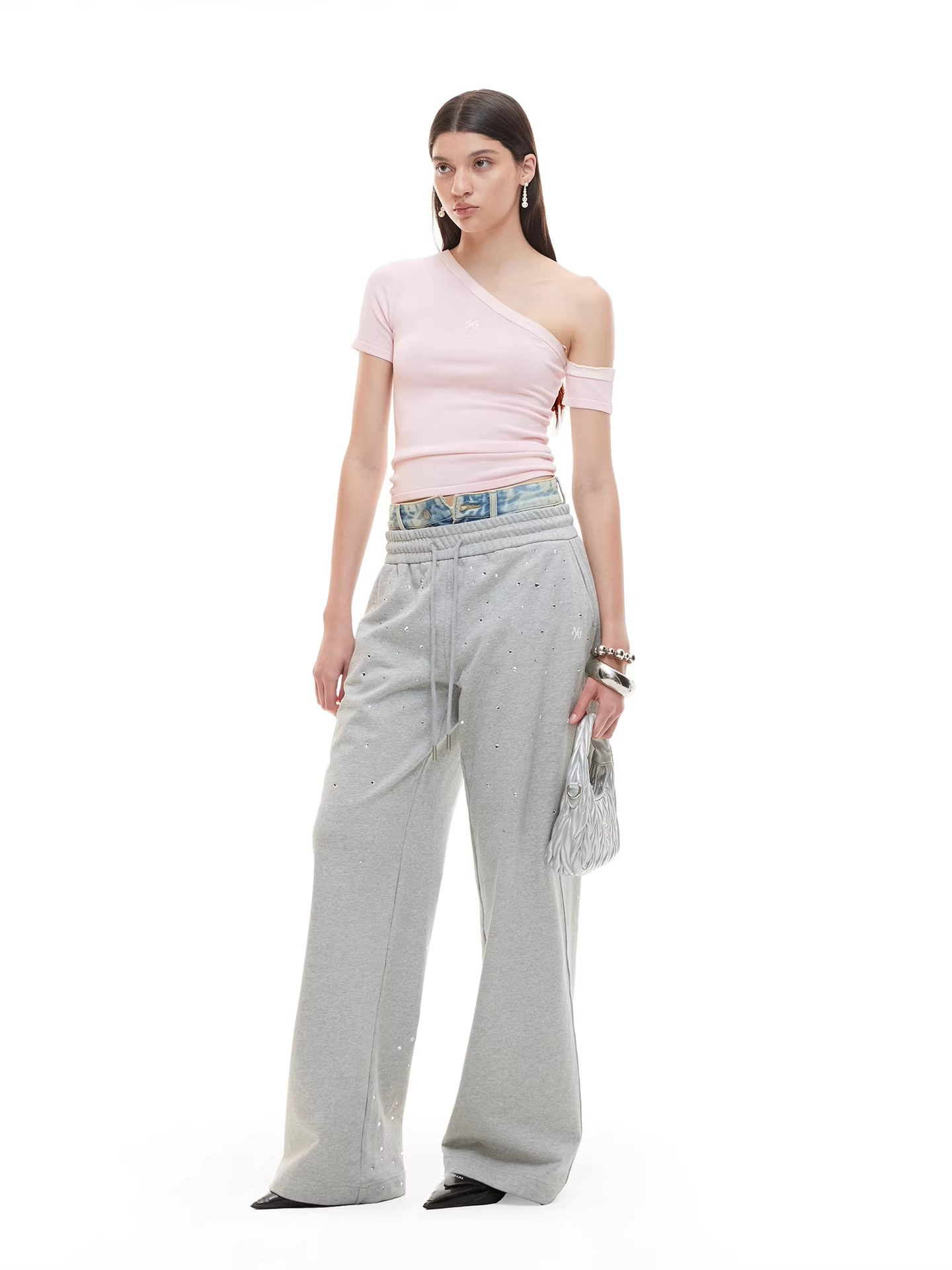 Asymmetric Sculpting Contrast Trim Fitted Tee