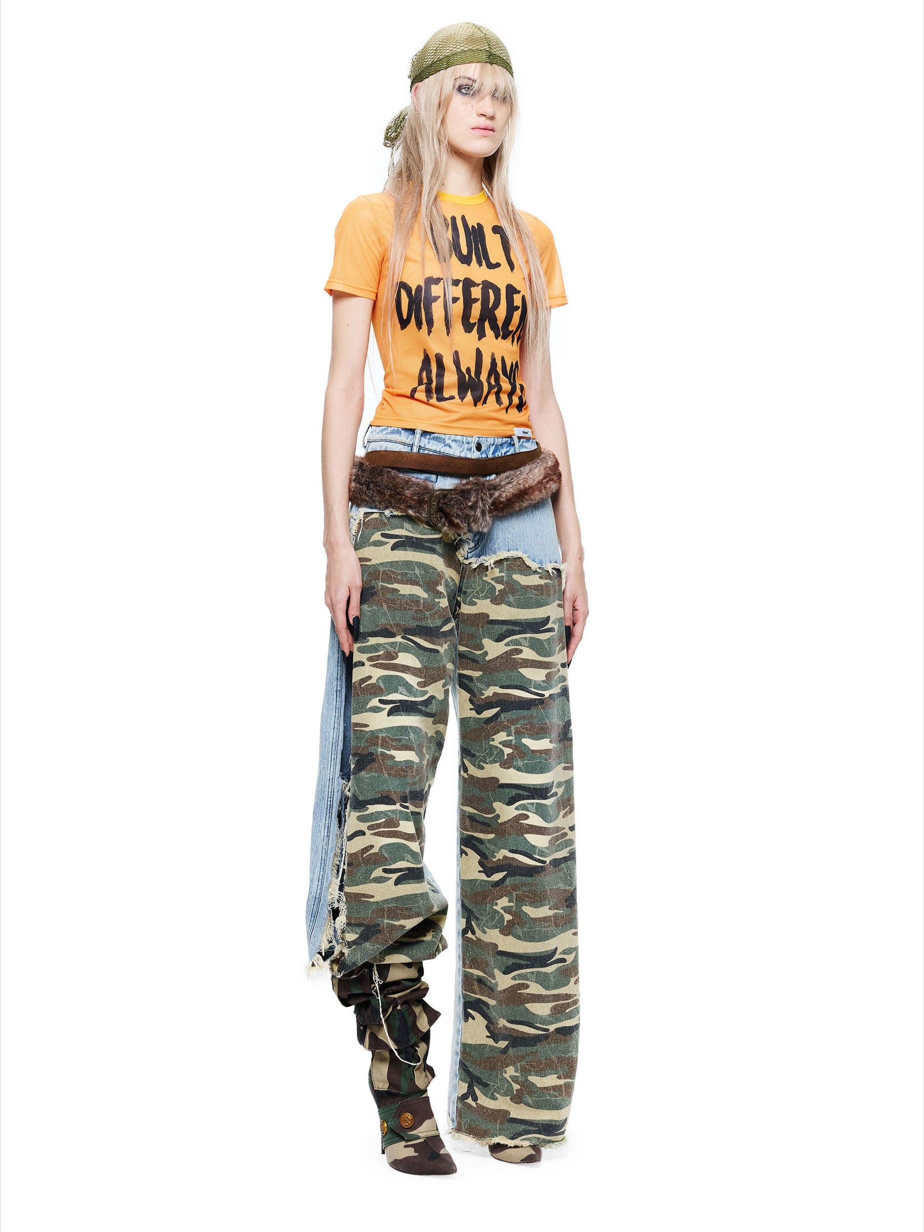 Camouflage Panel Distressed Washed Jeans