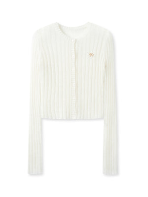 White / M