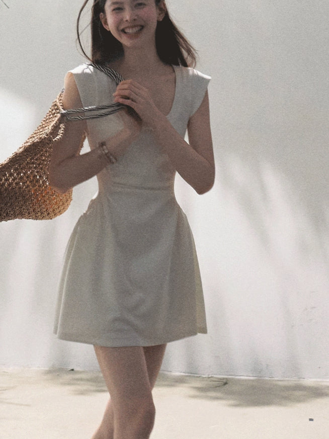 Square Shoulders U-Neck Fitted Dress