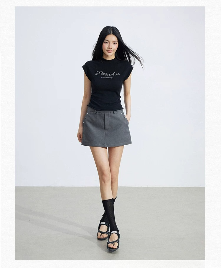 Soft Sculpt Rolled-Edge Sleeveless Knit Top