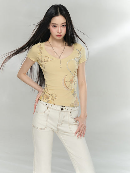 Embellished Printed V-Neck Cropped T-Shirt