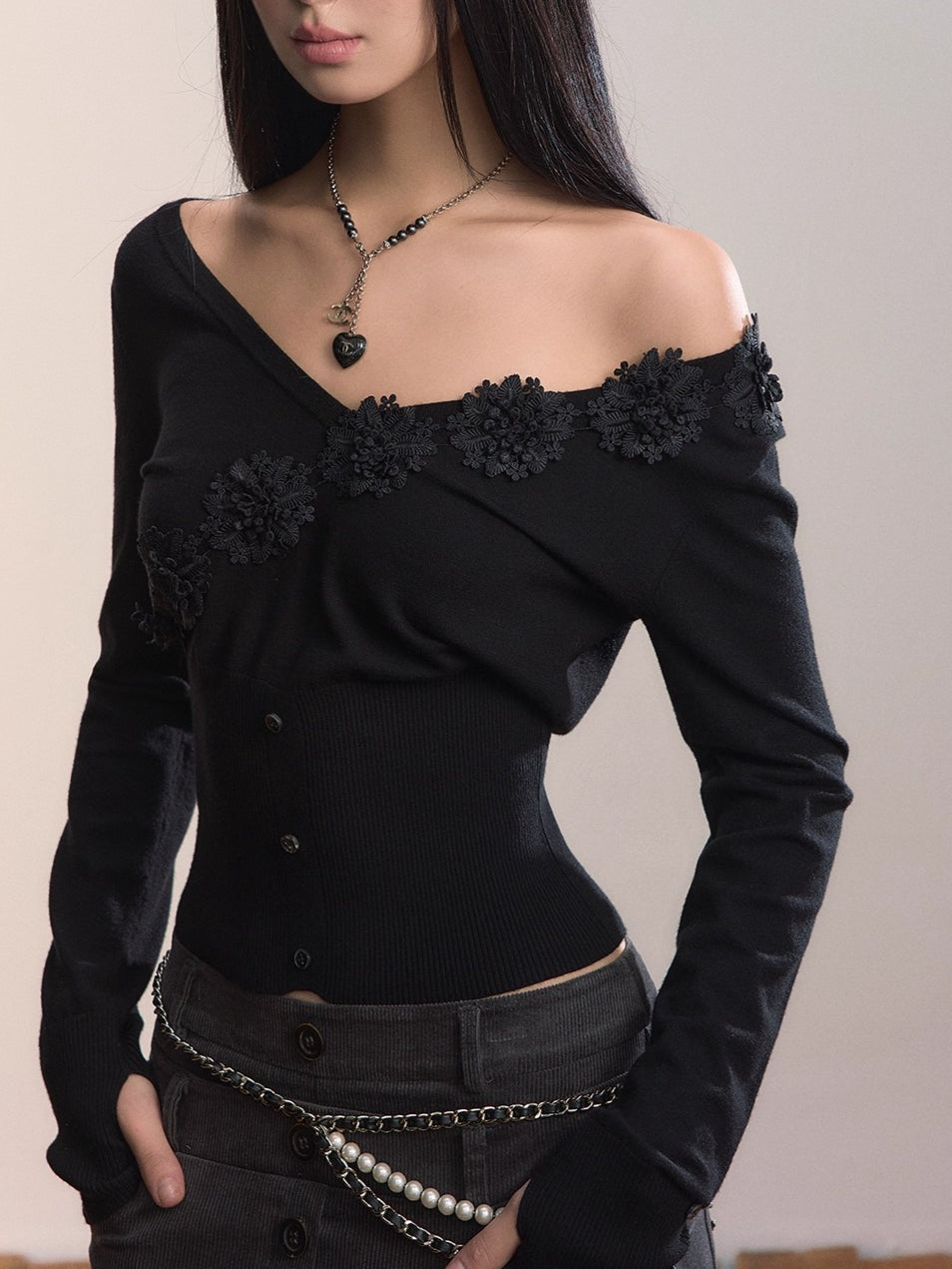 3D Floral Appliqué Ribbed Fitted T-Shirt
