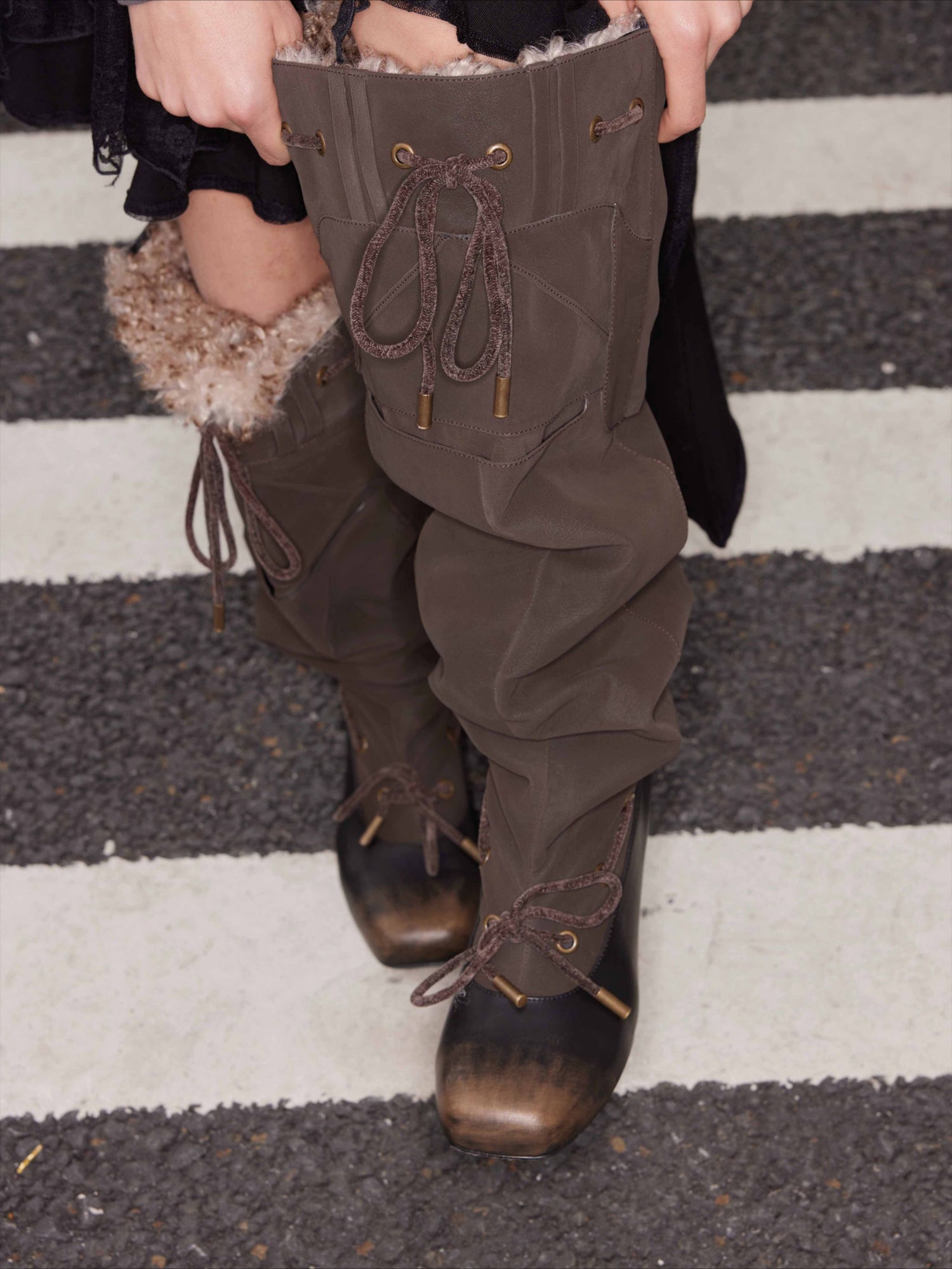 Detachable Fur Collar Suede Knee-High Fashion Boots